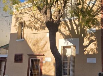 Casa · 100m² · 4 Ambientes · Casa de 3 Habitaciones Apto Crédito a La Venta en Liniers