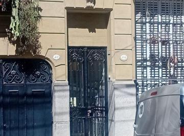 PH de 9 ambientes, Caballito · Hermoso PH de Estilo Sin Expensas con Cochera y Terraza a m del Parque Centenario
