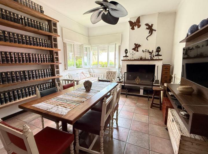 Casa · 514m² · 6 Ambientes · 5 Cocheras