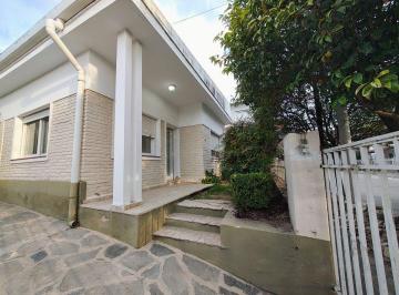 Casa de 3 ambientes, Mina Clavero · Alquiler Casa Mina Clavero — Cerca del Río, Plaza y Zona Céntrica