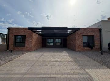 Casa de 3 ambientes, Córdoba · Manantiales II - Quebradas Venta Dúplex - 2 Dor - 1 Baño