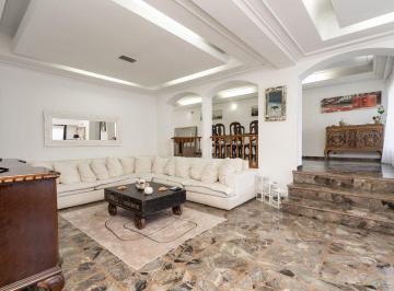 Casa · 419m² · 5 Ambientes · 3 Cocheras · Vta Casa 5 Amb C/coch/patio/terraza - Aptocre - V. Dvto