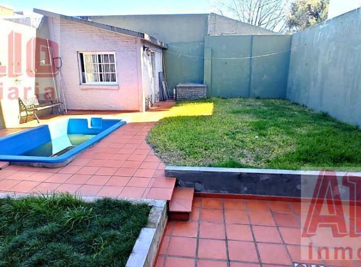 Casa · 156m² · 5 Ambientes · 2 Cocheras