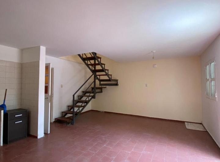 Departamento · 80m² · 5 Ambientes