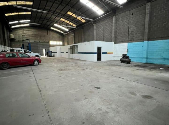 Bodega-Galpón · 400m²