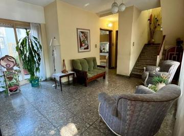 Casa · 150m² · 5 Ambientes · Venta Casa de 5 Ambientes en Flores