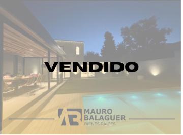 Casa · 230m² · 4 Ambientes · 2 Cocheras · Casa en Ciudad Evita Vendida - Querés Que Tu Casa Sea La Próxima? Llamanos!