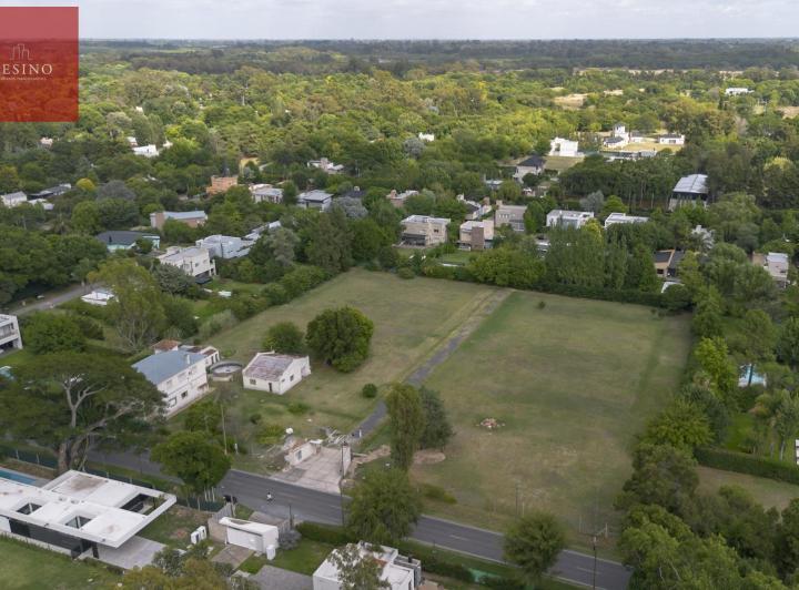 Terreno · 600m²