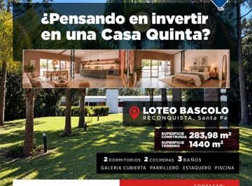 Casa · 218m² · 3 Ambientes · 2 Cocheras · Casa Quinta con Gran Jardin en Reconquista (Sta