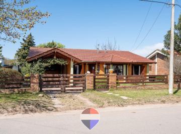 Casa · 166m² · 6 Ambientes · 1 Cochera · Venta Casa 4 Dorm. Sta Rosa de Calamuchita Córdoba