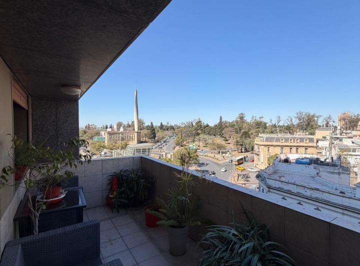 Departamento · 300m² · 7 Ambientes · 2 Cocheras