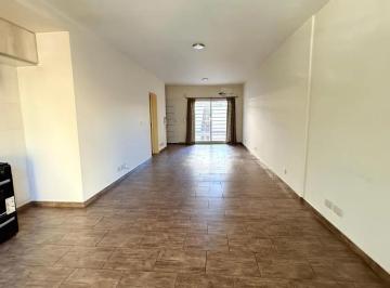 Departamento de 1 ambiente, Villa Urquiza · Venta Monoambiente Villa Urquiza con Patio, Balcón y Cochera.