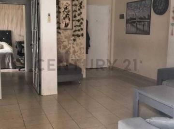 PH · 75m² · 4 Ambientes · PH en Venta! en Ramos Mejia