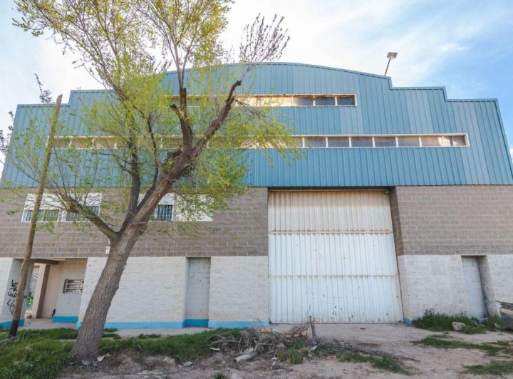 Bodega-Galpón · 2490m²