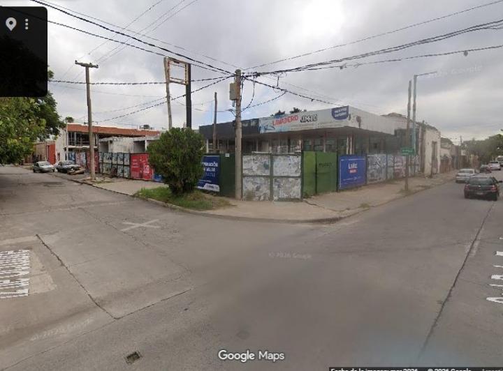 Terreno · 1300m²