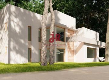 Casa de 4 ambientes, Pinamar · Codigo 715 – Casa en Alquiler Temporario - 3 Dorm. – Pileta – Quincho - Bº Pioneros