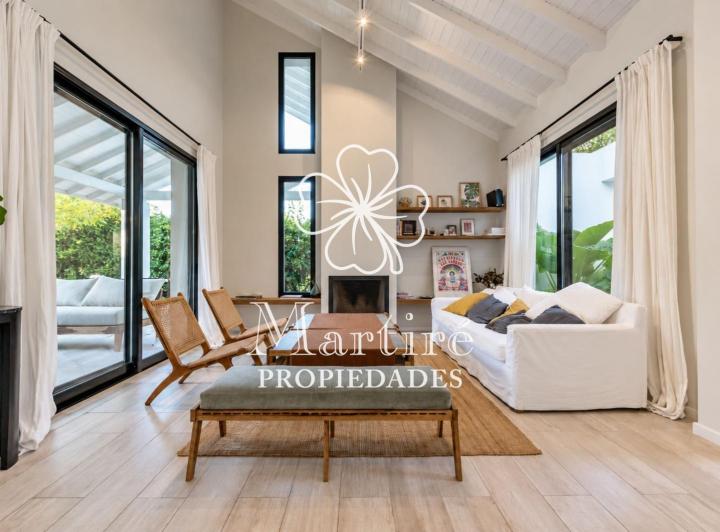 Casa · 200m² · 4 Ambientes