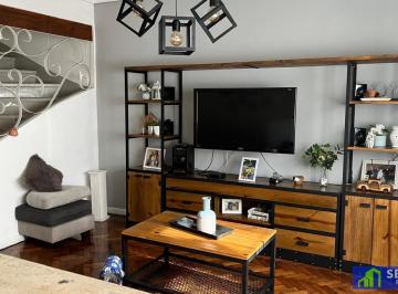 PH · 132m² · 4 Ambientes · 1 Cochera · PH en Venta