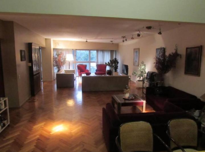 Departamento · 190m² · 5 Ambientes · 1 Cochera