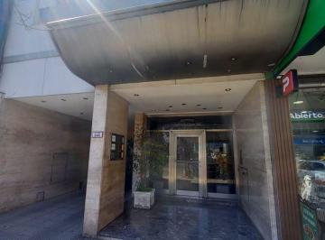 Departamento de 2 ambientes, La Matanza · Departamento de 35 m² Muy Luminoso de 2 Ambientes en Alquiler en Ramos Mejía