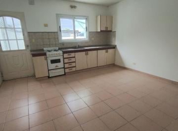 Departamento de 2 ambientes, Lanús · Depto 2 Amb con Cochera Exc Ubicacion