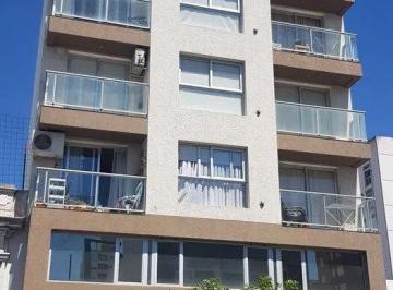 Departamento · 54m² · 3 Ambientes · 1 Cochera · Departamento en Alquiler en Centro, Bahia Blanca, Resto de La Provincia