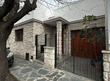 Casa de 3 ambientes, Lomas de Zamora · Casa 3 Ambientes Venta Temperley Barrio Inglés 4 Cuadras Estación Dueño Directo