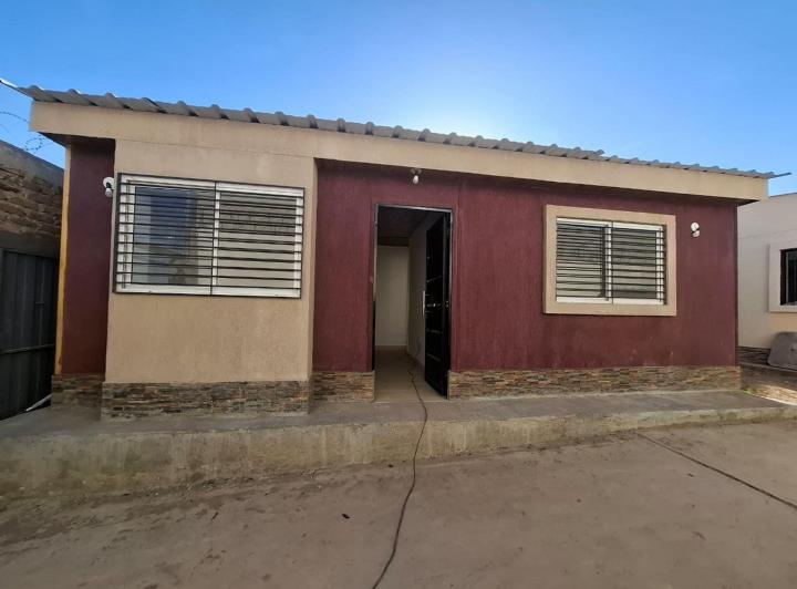 Casa · 40m² · 2 Ambientes · 1 Cochera
