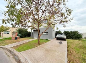 Casa · 160m² · 4 Ambientes · 2 Cocheras · Casa en Venta 4 Amb - Pilar del Este - San Ramiro