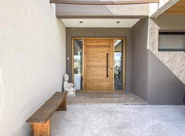 Casa · 196m² · 6 Ambientes · 2 Cocheras · Casa en Venta 6 Ambientes en Barrio Monet, Los Cardales | Pileta y Suite