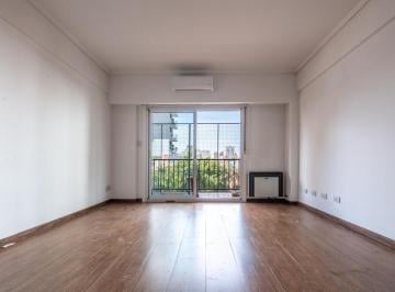 Departamento · 62m² · 3 Ambientes · Venta Departamento 3 Ambientes Semipiso Al Frente Balcón Reciclado Plaza Irlanda Caballito