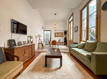 Casa · 165m² · 6 Ambientes · 1 Cochera · Venta Casa Remodelada de 3 Dorm. Comodín Barrio Pichincha
