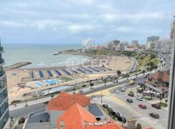 Departamento · 154m² · 4 Ambientes · 1 Cochera · Venta Semipiso 4 Ambientes Reciclado con Cochera "Playa Varese"