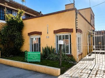 Casa · 121m² · 5 Ambientes · 2 Cocheras · Venta Casa 5 Ambientes Patio Boulogne San Isidro