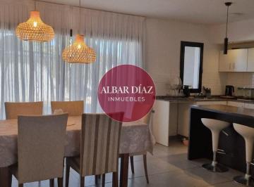 Casa · 180m² · 5 Ambientes · 2 Cocheras · Chacras del Norte Apto Credito
