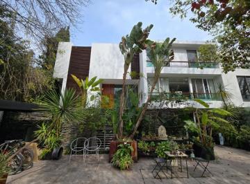 Casa · 460m² · 7 Ambientes · Impecable Casa Moderna en Venta en Lomas de San Isidro