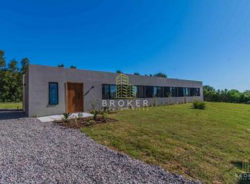 Foto1 · Venta Casa 4 Dorm. a Estrenar Cumbres de Carrasco Barrio Privado