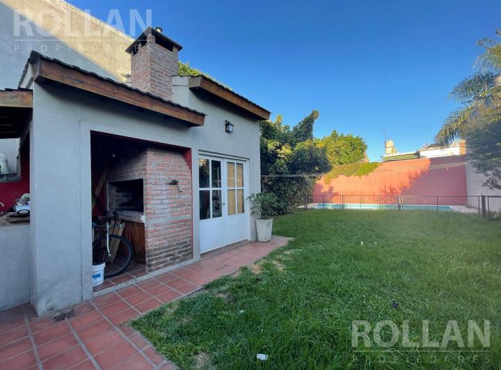 Casa · 380m² · 9 Ambientes · 1 Cochera