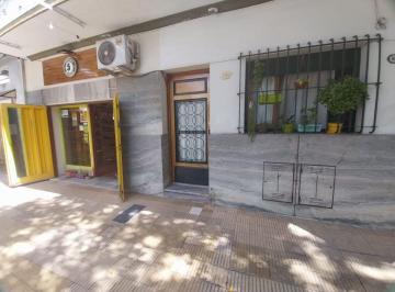 PH de 3 ambientes, Villa Luro · PH 3 Amb. con Local, Entrada Independiente Sin Expensas