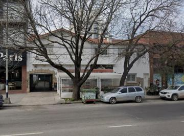 Terreno · 900m² · Venta Lote 17 X 43 Sobre Av Independencia "Chauvin"
