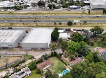 Quinta vacacional · 1090m² · 4 Ambientes · Quinta en Moreno