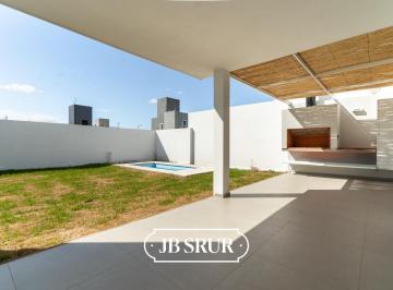 Casa · 129m² · 4 Ambientes · 2 Cocheras · Casa en Venta en Docta Boulevard de 3 Dorm.