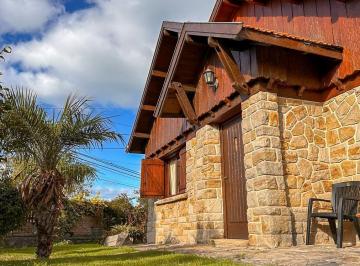 PH · 250m² · 6 Ambientes · PH en Punta Mogotes