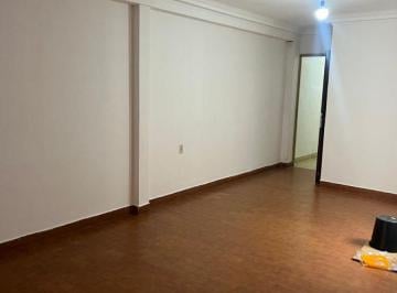 Departamento de 4 ambientes, Ciudad de Santa Fe · Sobre Bv Enfrente de Facultad Derecho