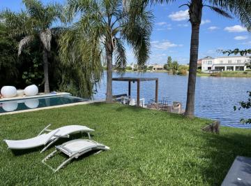 Casa · 420m² · 5 Ambientes · 2 Cocheras · Casa en Venta a La Laguna en Los Alisos, Nordelta.