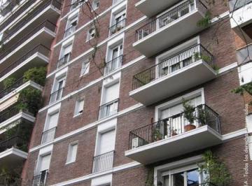 Departamento · 120m² · 3 Ambientes · Especatcular Planta Baja, Frente a La Plaza Leloir, Muy Luminoso!