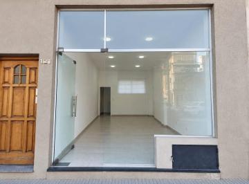 Local comercial · 30m² · Local - Lobos