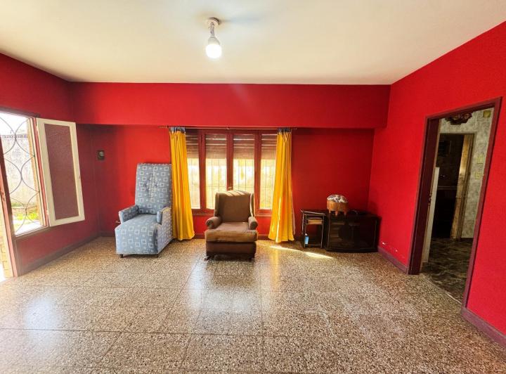 Casa · 200m² · 4 Ambientes · 2 Cocheras