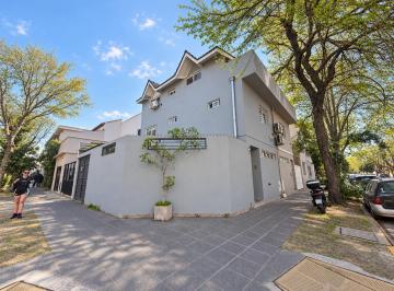Departamento de 5 ambientes, Vicente López · Venta - 142 m² - 5 Ambientes con Patio y Parrilla - Excelente Zona en Florida Vicente Lope