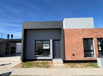 PH · 90m² · 2 Dormitorios · 2 Cocheras · Duplex en Pb 2 Dorm Lote de 180 m² en Brisas de Manantiales